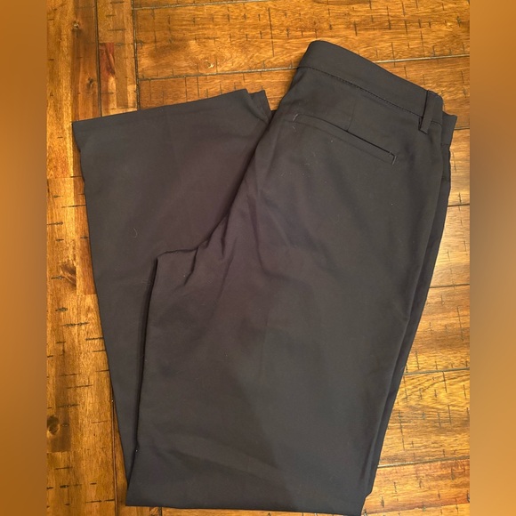 Lee Women's Black Straight Leg Trousers -14 Short - Ultra Lux Comfort NWT - Picture 9 of 11